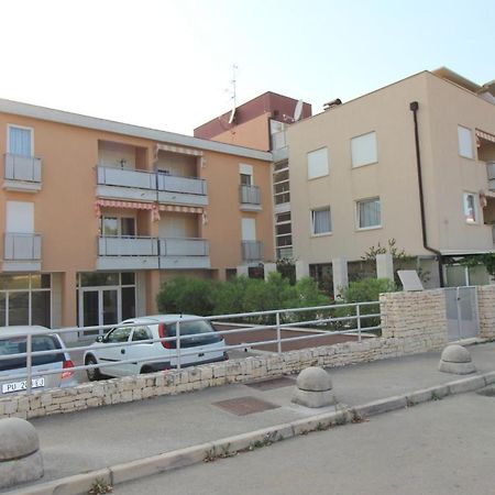 Apartment Vojka In City Center Poreč Exterior foto